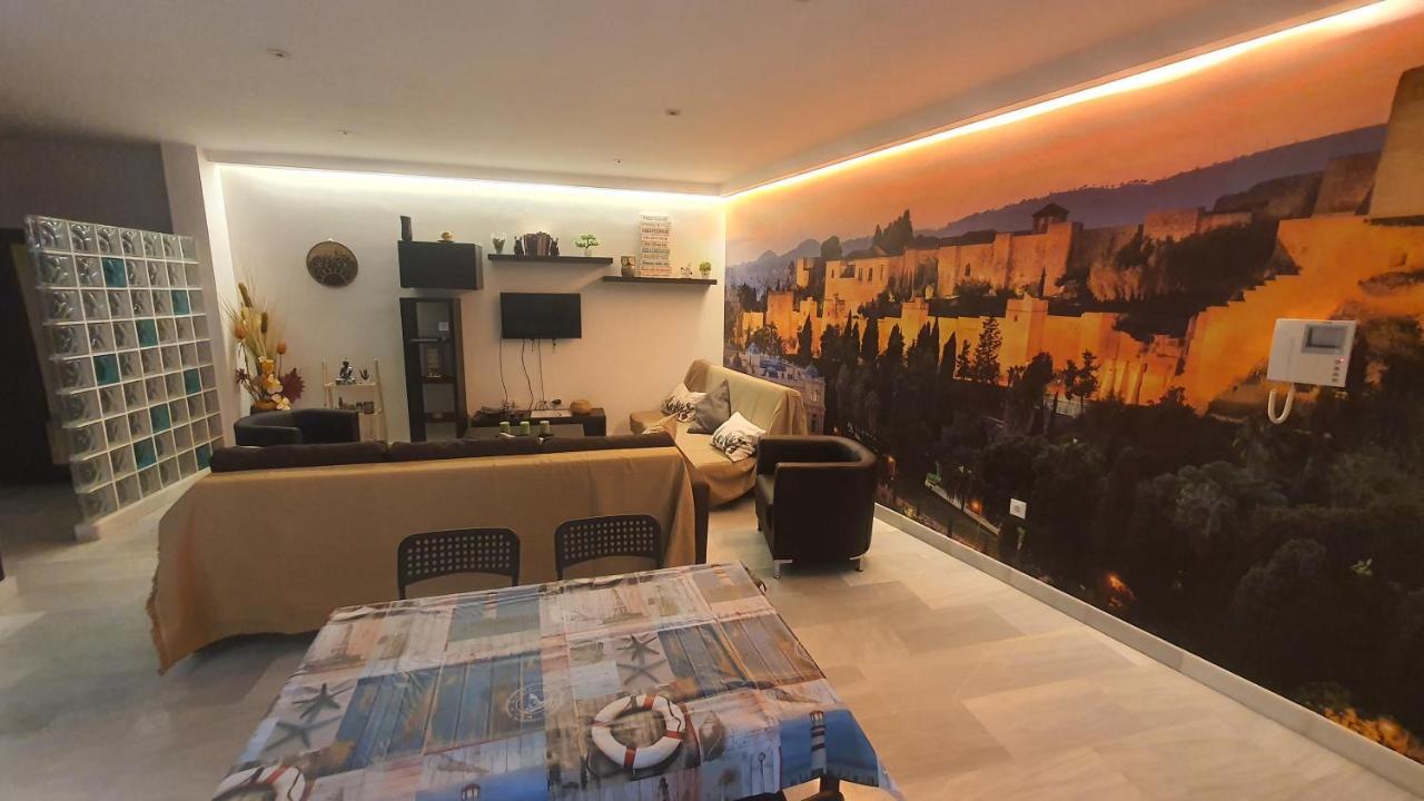 Lyrioshomes Apartamentos Los Treboles Malaga Bagian luar foto