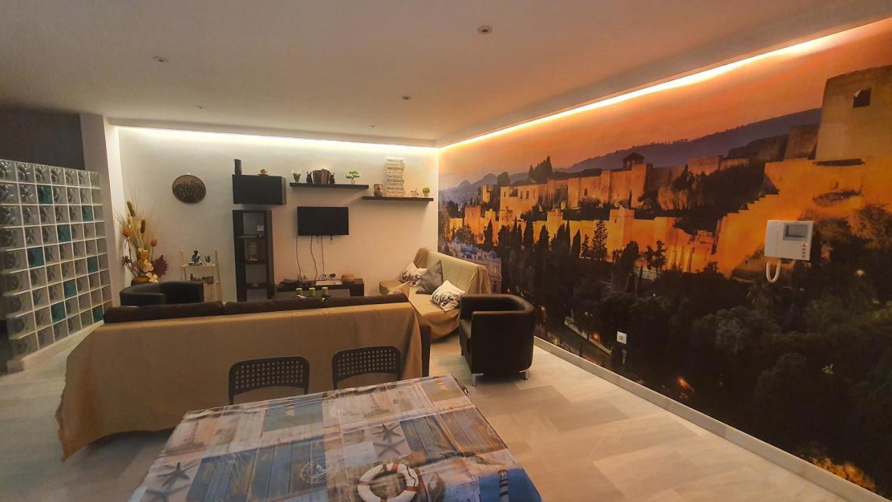 Lyrioshomes Apartamentos Los Treboles Malaga Bagian luar foto