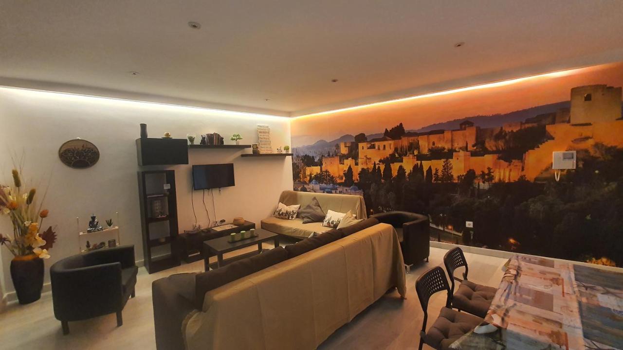 Lyrioshomes Apartamentos Los Treboles Malaga Bagian luar foto